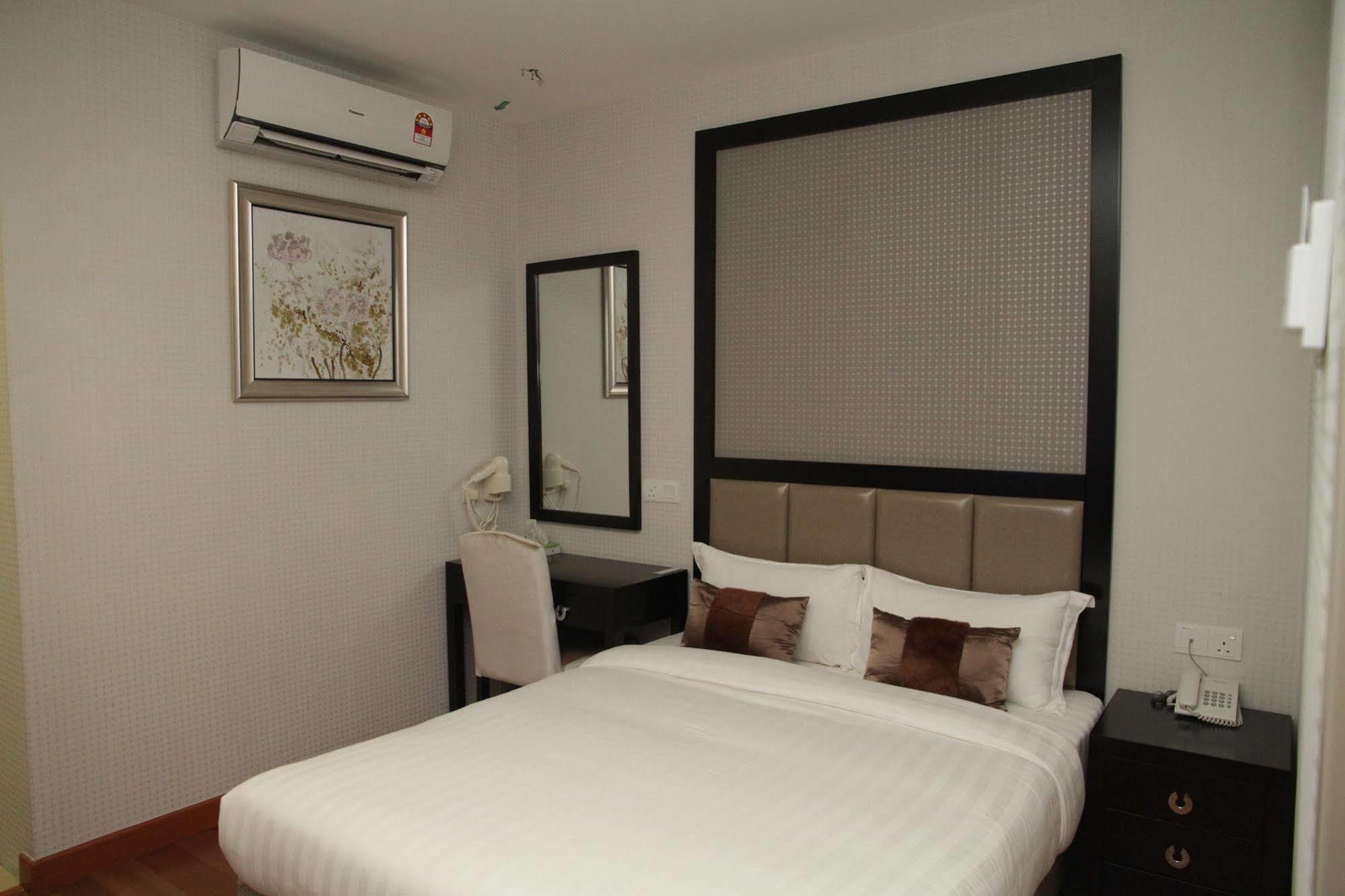 איפוה De Residence Boutique Hotel מראה חיצוני תמונה