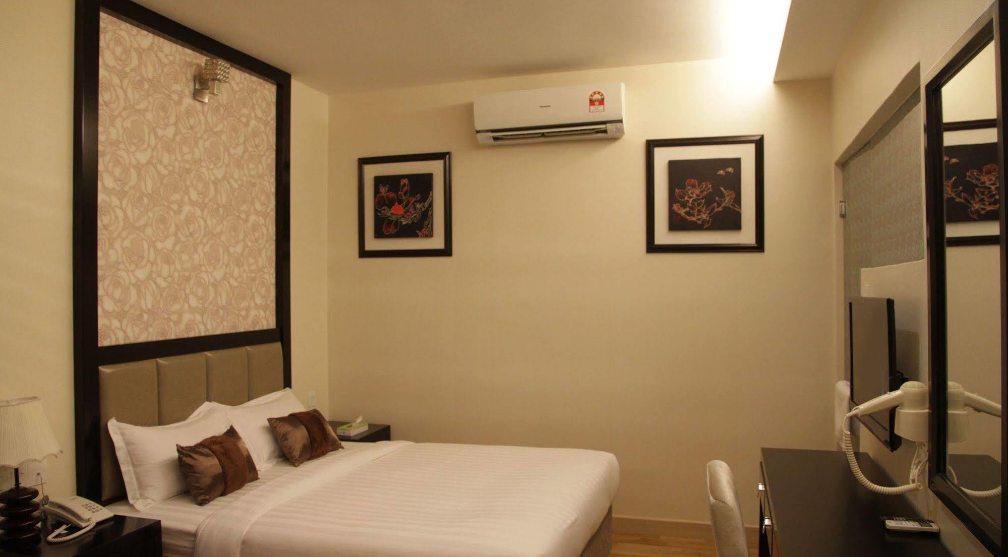 איפוה De Residence Boutique Hotel מראה חיצוני תמונה